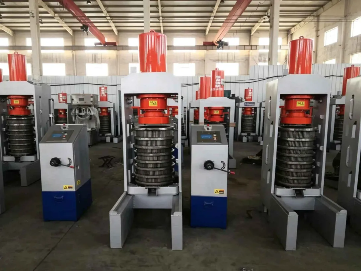 Medium Hydraulic Oil Press